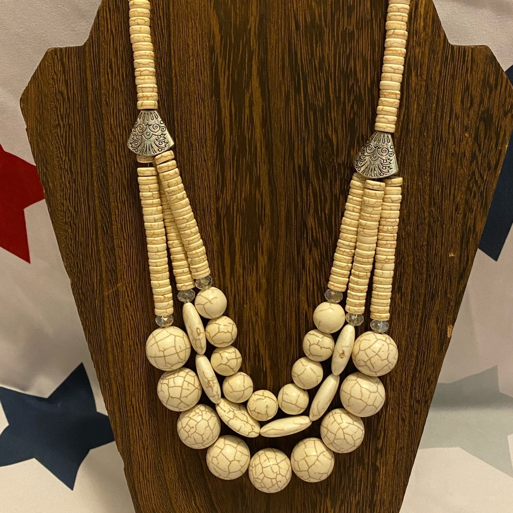 Natasha Stone Statement Necklace Cream Tan Silver